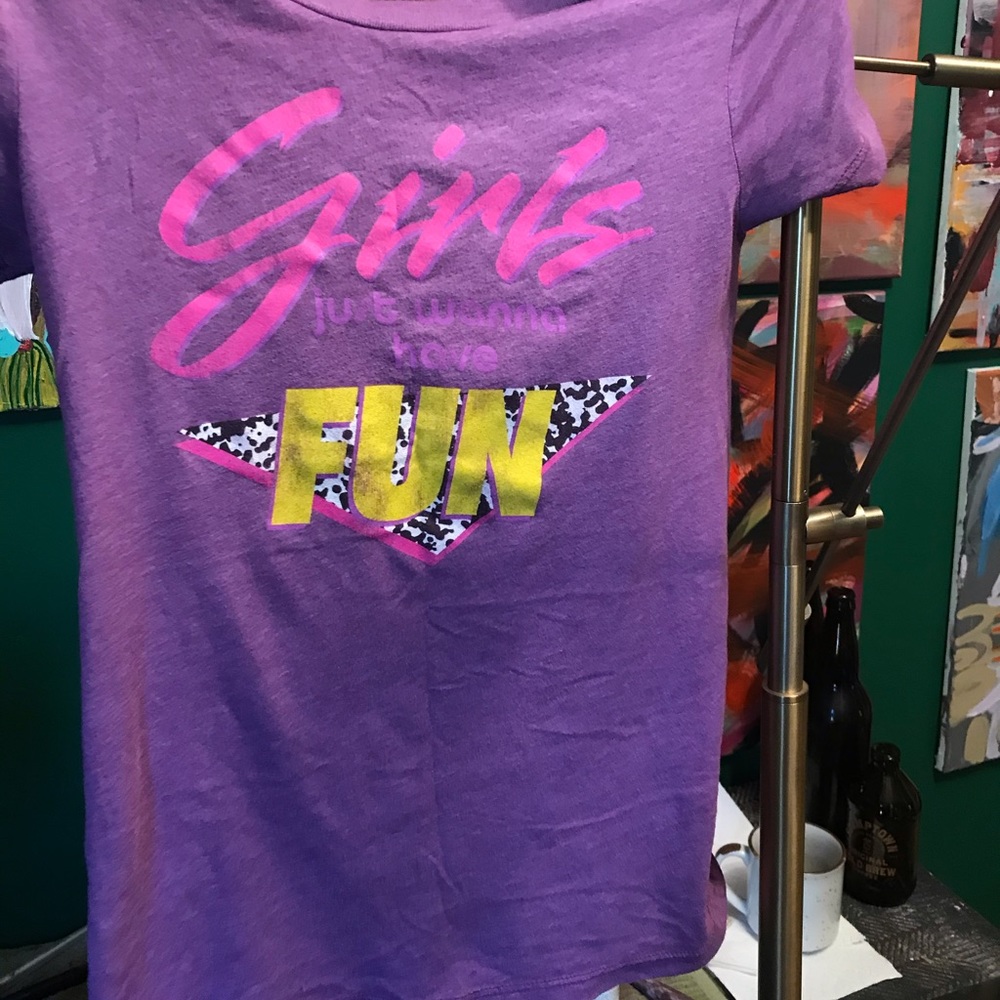 Fun Retro Tee - Picture 2 of 4